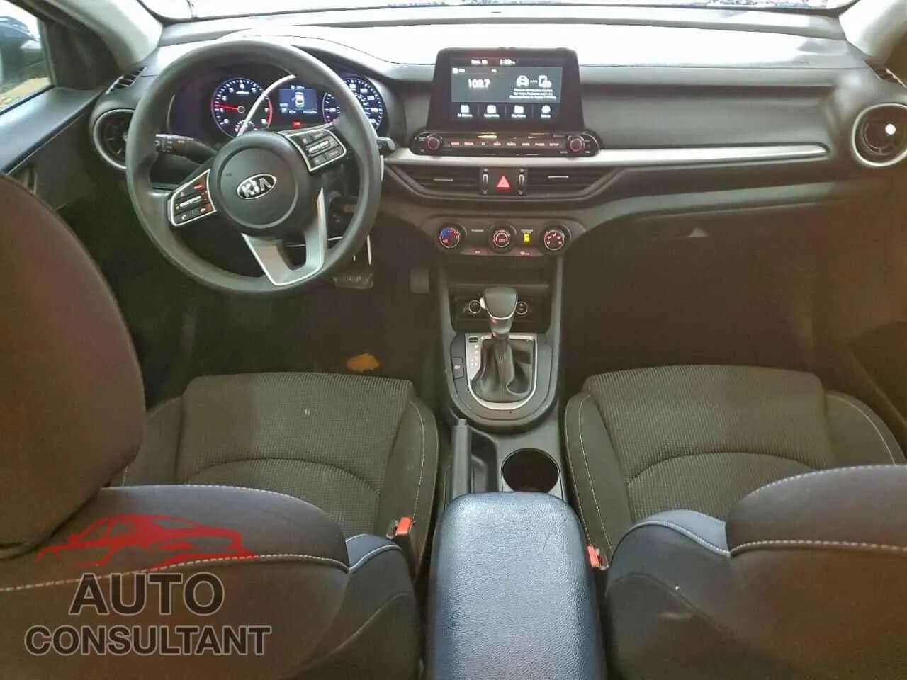 2021 KIA FORTE Damaged VIN 3KPF24AD8ME340345 – undercarriage 2021 KIA FORTE Damaged VIN 3KPF24AD8ME340345 – undercarriage