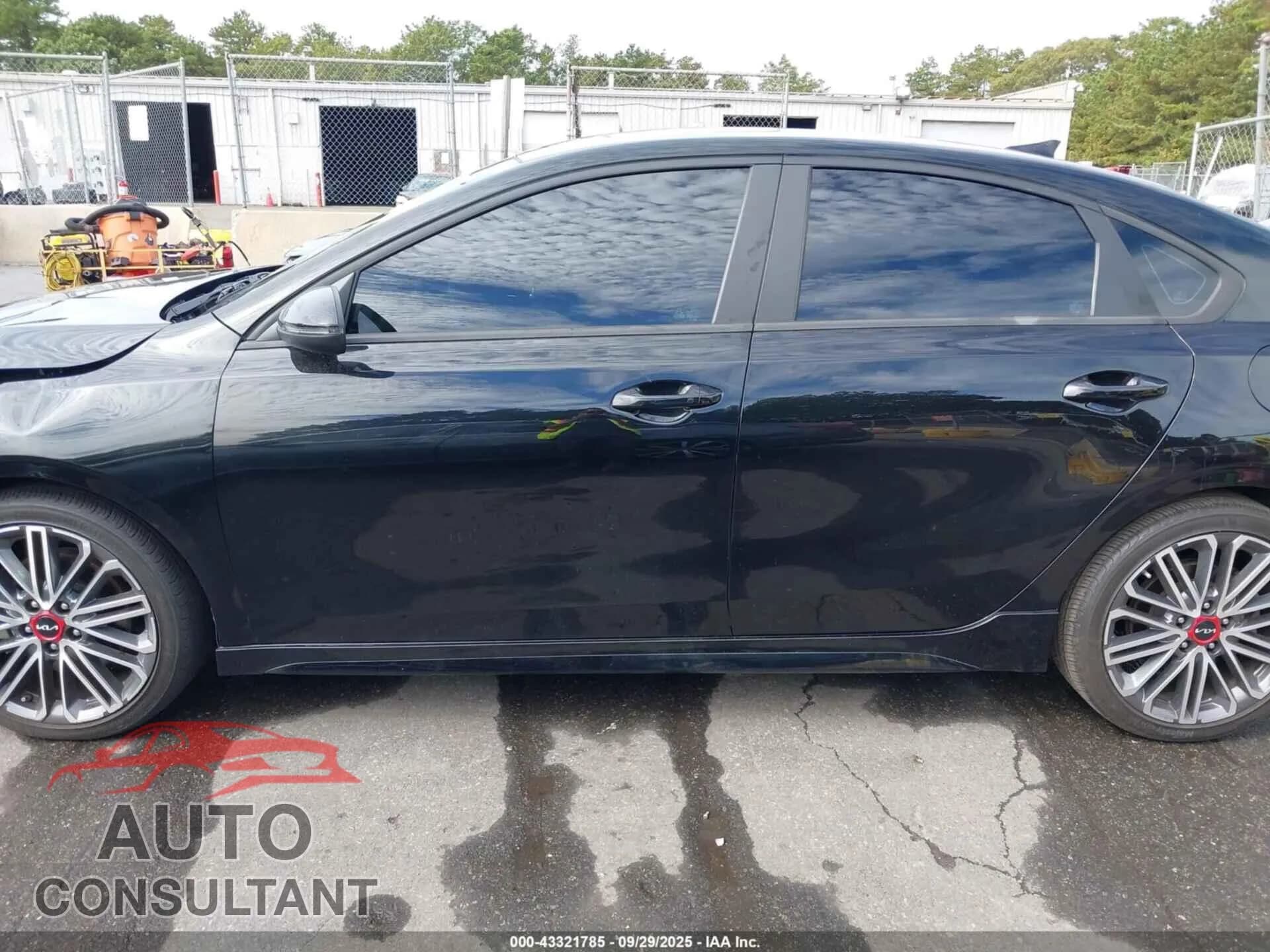 2023 KIA FORTE Damaged VIN 3KPF44AC3PE550003 – photo 14 2023 KIA FORTE Damaged VIN 3KPF44AC3PE550003 – photo 14