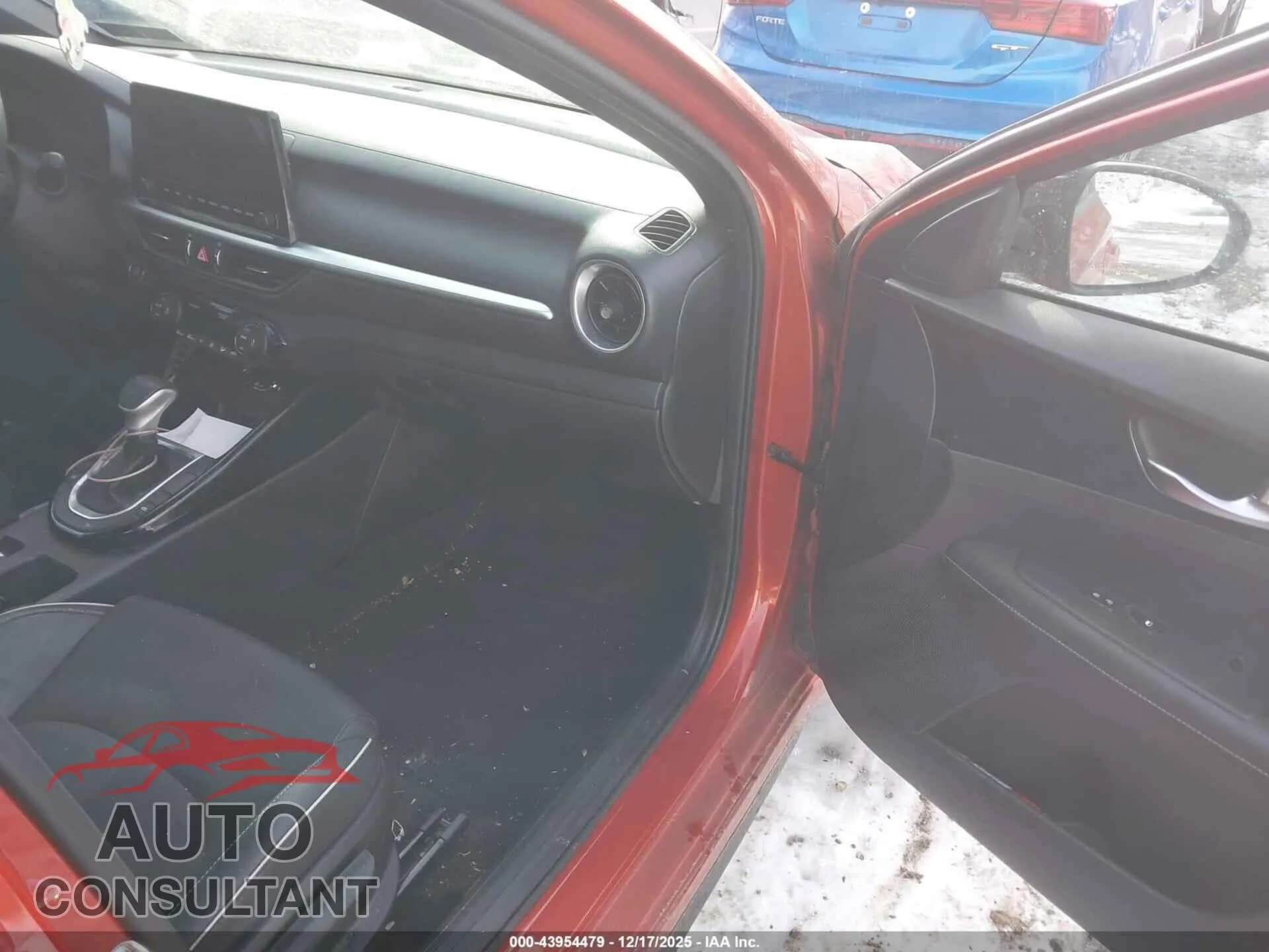 2023 KIA FORTE Damaged VIN 3KPF54AD3PE513765 – interior seats 2023 KIA FORTE Damaged VIN 3KPF54AD3PE513765 – interior seats