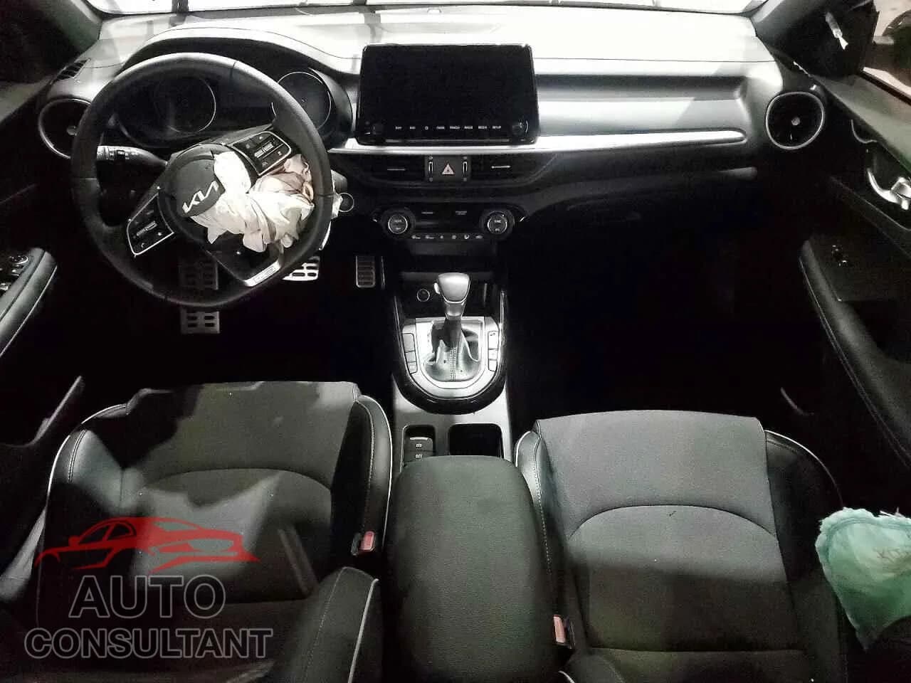 2024 KIA FORTE Damaged VIN 3KPF54AD7RE805485 – undercarriage 2024 KIA FORTE Damaged VIN 3KPF54AD7RE805485 – undercarriage