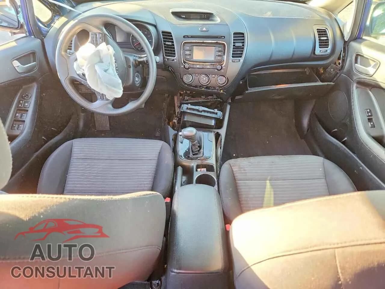 2017 KIA FORTE Damaged VIN 3KPFL4A72HE106943 – undercarriage 2017 KIA FORTE Damaged VIN 3KPFL4A72HE106943 – undercarriage