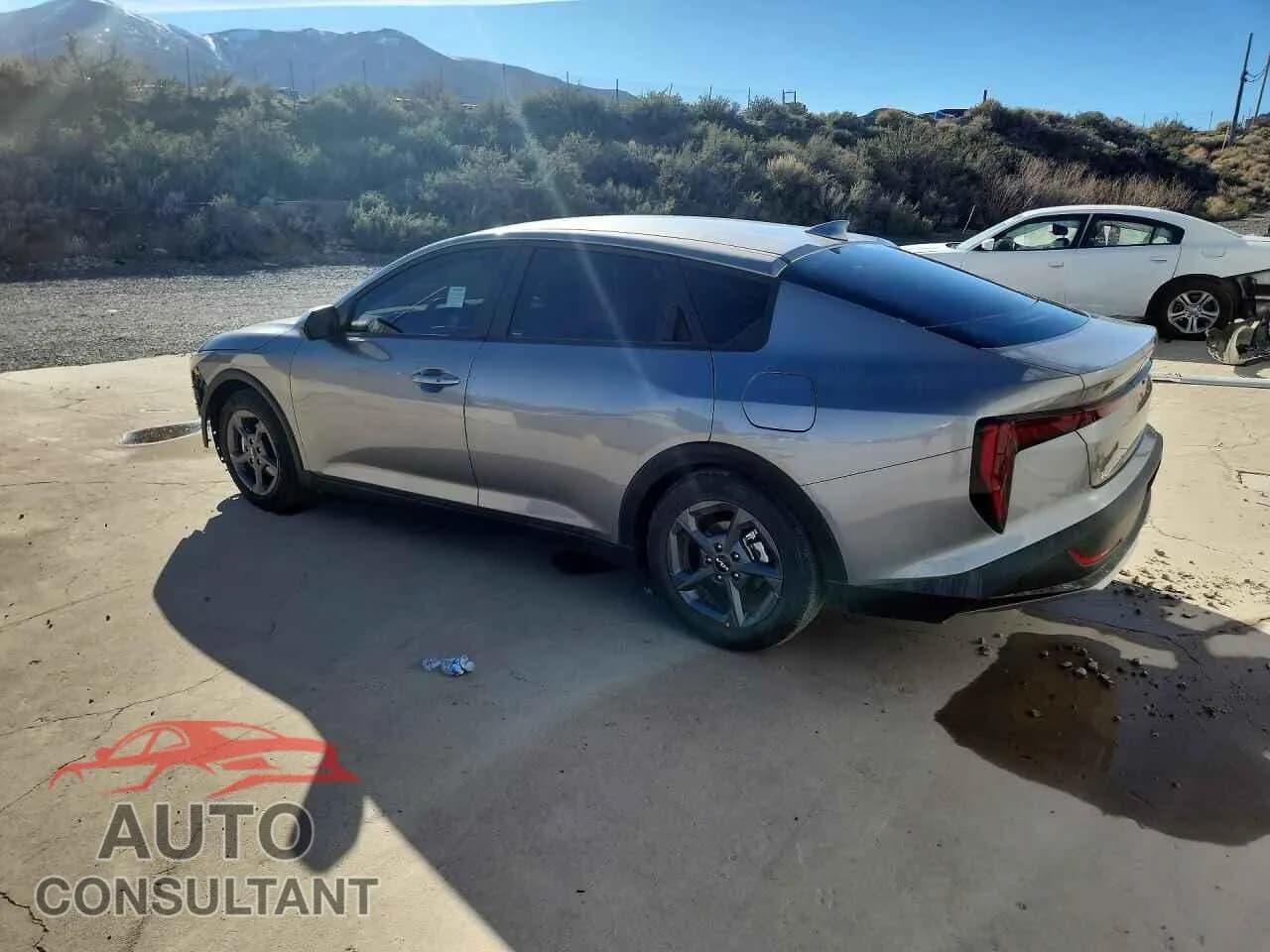 2026 KIA ALL OTHER Used VIN 3KPFT4DE6TE257240 – rear exterior 2026 KIA ALL OTHER Used VIN 3KPFT4DE6TE257240 – rear exterior