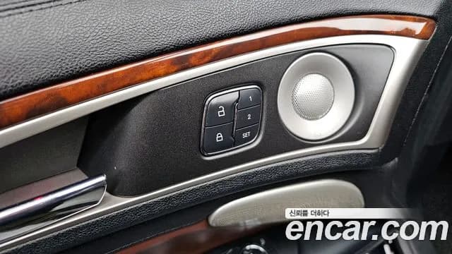 2017 Lincoln New MKZ 2.0 AWD Sold VIN 3LN6L5F93HR626976 – interior seats 2017 Lincoln New MKZ 2.0 AWD Sold VIN 3LN6L5F93HR626976 – interior seats