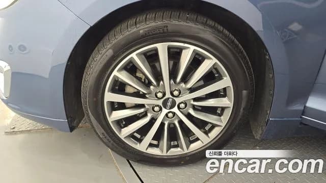 2018 Lincoln New MKZ Hybrid Sold VIN 3LN6L5LUXJR619151 – interior seats 2018 Lincoln New MKZ Hybrid Sold VIN 3LN6L5LUXJR619151 – interior seats