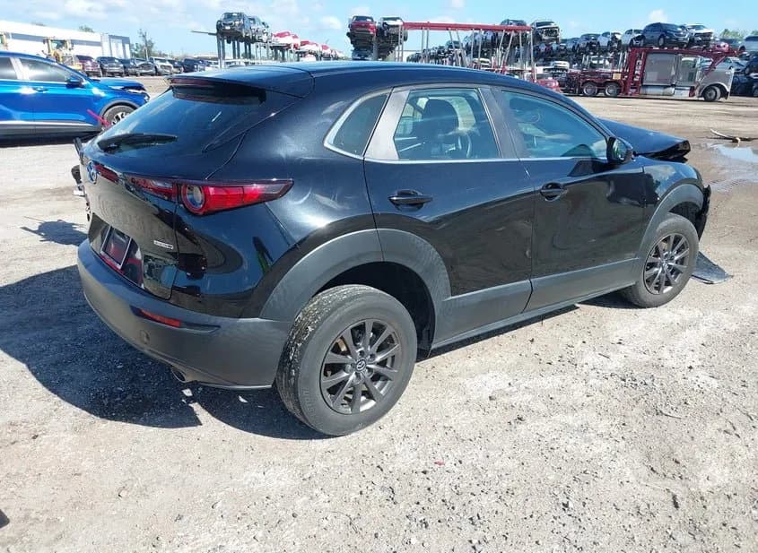 2021 MAZDA CX-30 Used VIN 3MVDMAAL4MM211594 – photo 13 2021 MAZDA CX-30 Used VIN 3MVDMAAL4MM211594 – photo 13
