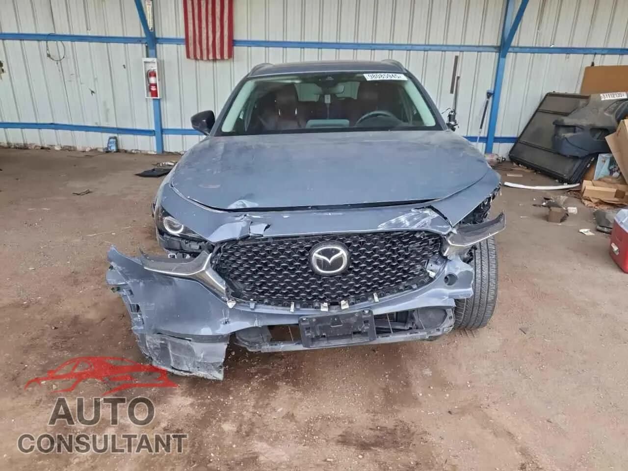 2022 MAZDA CX30 Damaged VIN 3MVDMBCL4NM446680 – interior seats 2022 MAZDA CX30 Damaged VIN 3MVDMBCL4NM446680 – interior seats