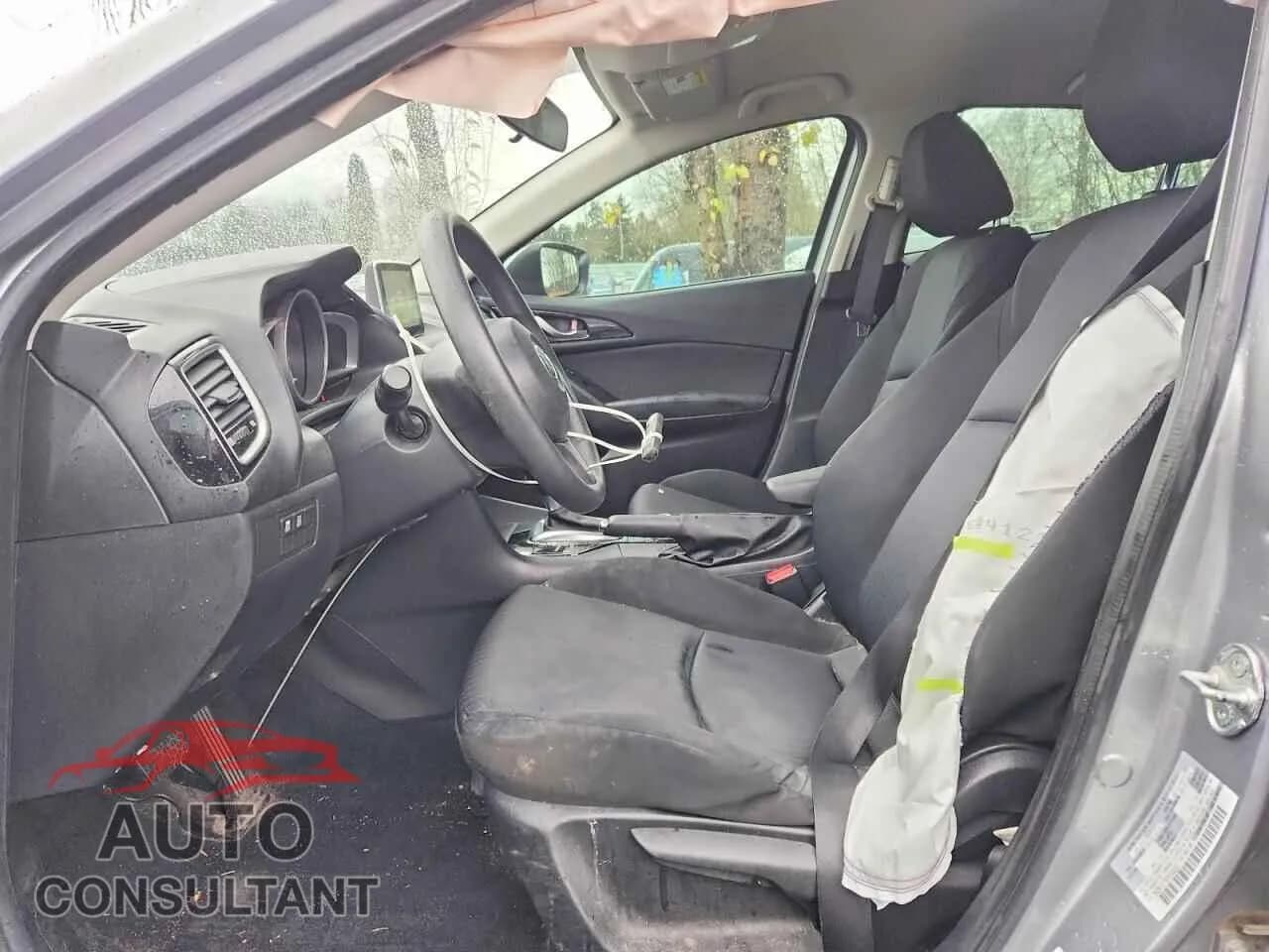 2015 MAZDA 3 Damaged VIN 3MZBM1K78FM158828 – exterior detail 2015 MAZDA 3 Damaged VIN 3MZBM1K78FM158828 – exterior detail