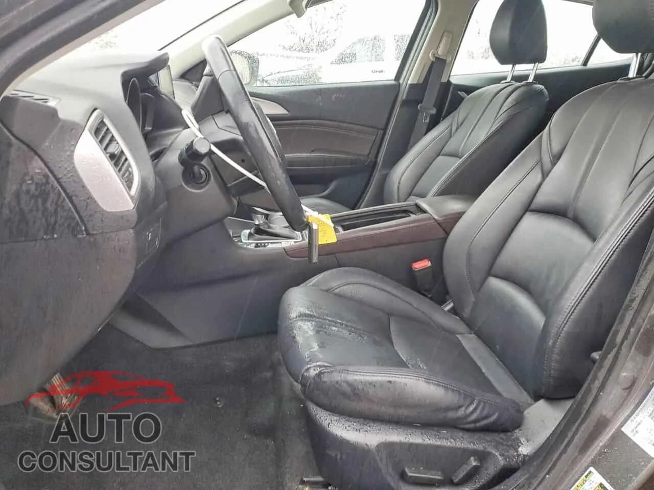 2018 MAZDA 3 Damaged VIN 3MZBN1L33JM265965 – exterior detail 2018 MAZDA 3 Damaged VIN 3MZBN1L33JM265965 – exterior detail