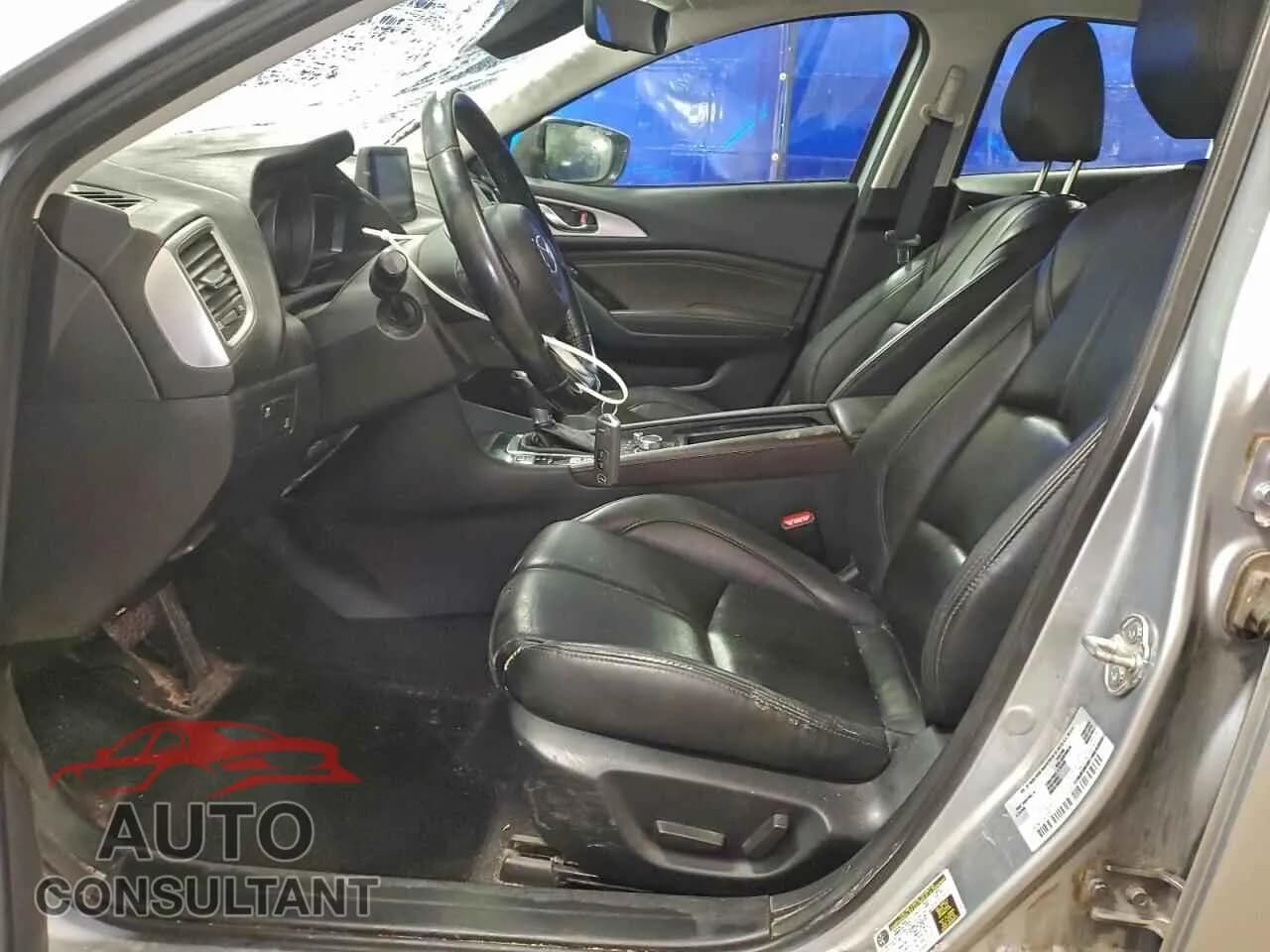 2018 MAZDA 3 Damaged VIN 3MZBN1L34JM267787 – exterior detail 2018 MAZDA 3 Damaged VIN 3MZBN1L34JM267787 – exterior detail