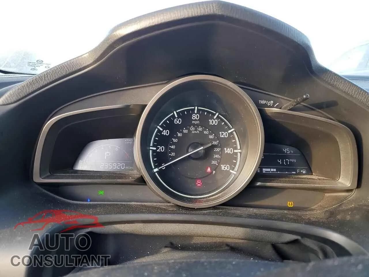 2017 MAZDA 3 Damaged VIN 3MZBN1V73HM127904 – trunk area 2017 MAZDA 3 Damaged VIN 3MZBN1V73HM127904 – trunk area