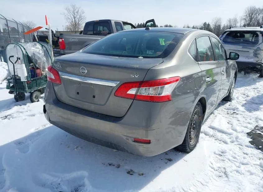 2015 NISSAN Sentra Used VIN 3N1AB7AP6FL692539 – trunk area 2015 NISSAN Sentra Used VIN 3N1AB7AP6FL692539 – trunk area