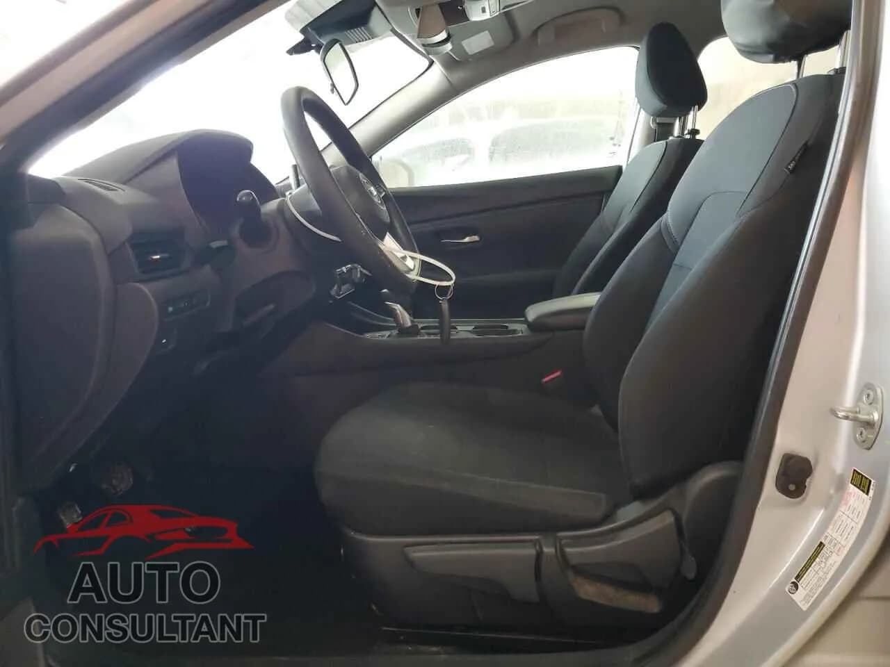 2022 NISSAN SENTRA Damaged VIN 3N1AB8BV8NY214062 – exterior detail 2022 NISSAN SENTRA Damaged VIN 3N1AB8BV8NY214062 – exterior detail