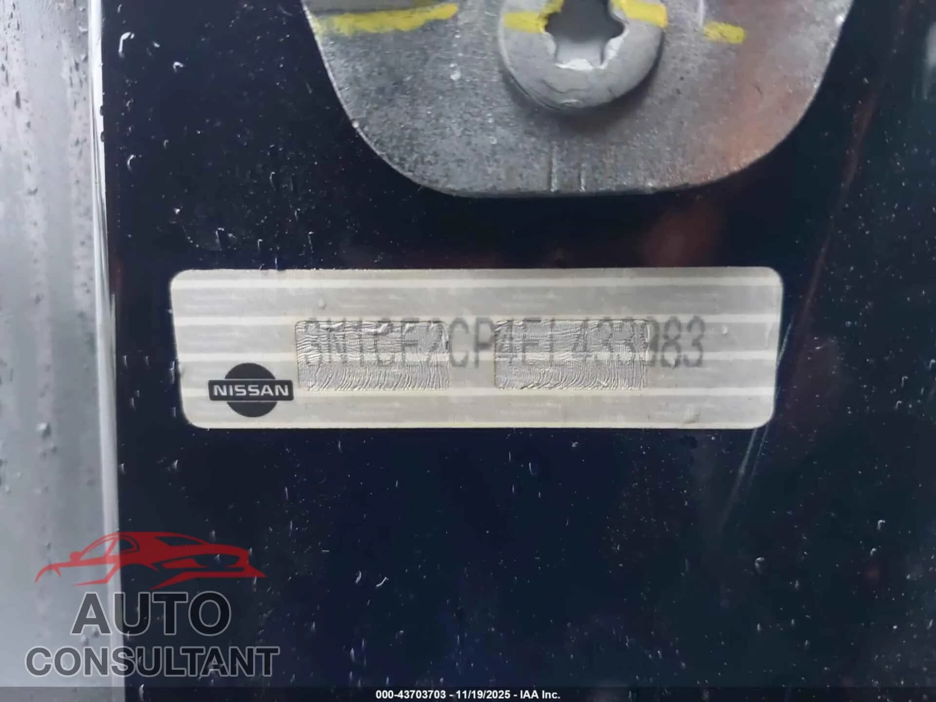 2014 NISSAN VERSA NOTE Damaged VIN 3N1CE2CP4EL433983 – trunk area 2014 NISSAN VERSA NOTE Damaged VIN 3N1CE2CP4EL433983 – trunk area