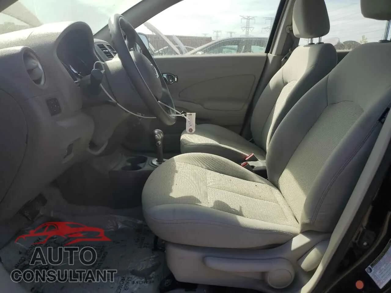 2014 NISSAN VERSA Damaged VIN 3N1CN7AP1EL804422 – exterior detail 2014 NISSAN VERSA Damaged VIN 3N1CN7AP1EL804422 – exterior detail