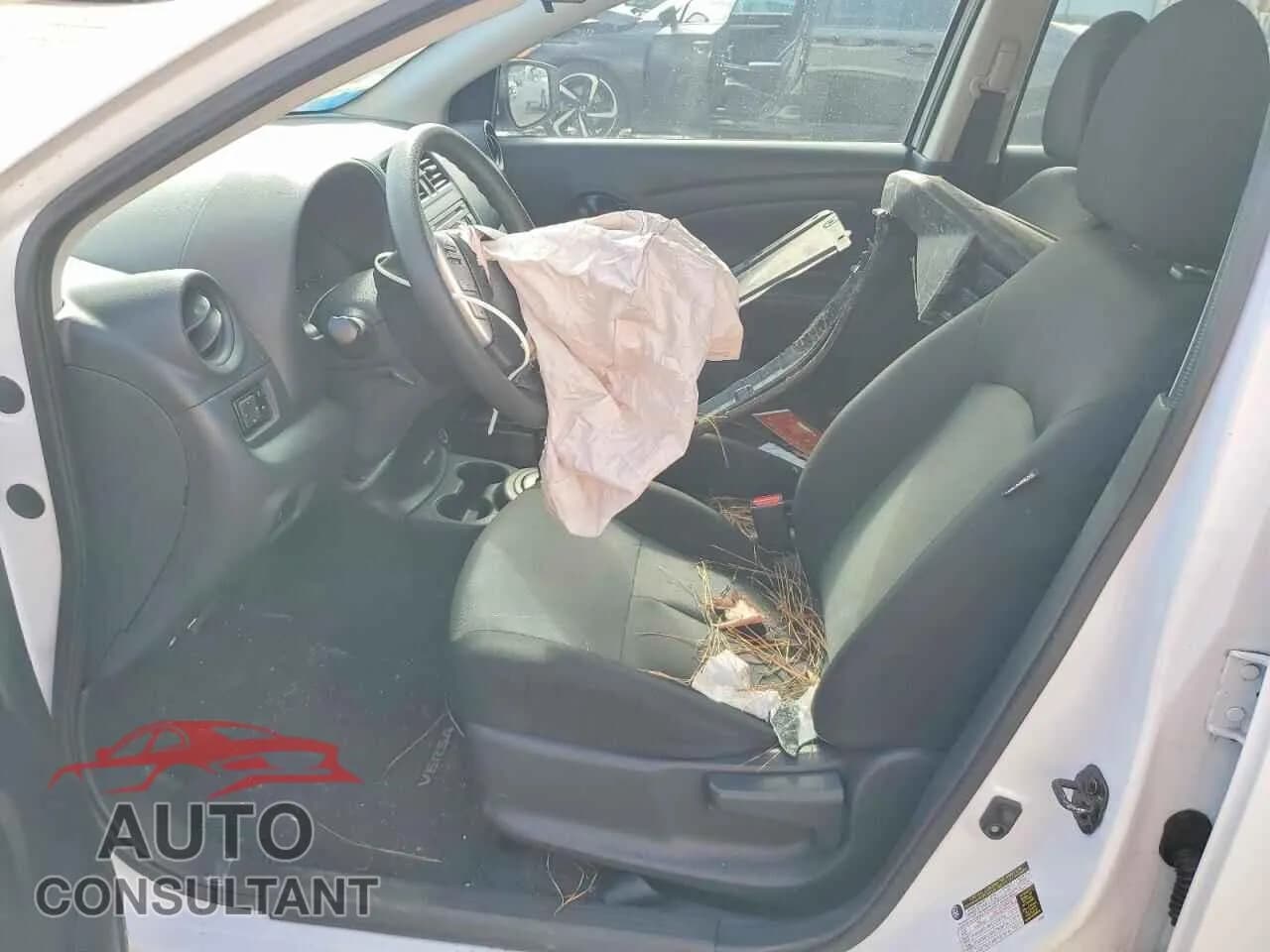 2018 NISSAN VERSA Damaged VIN 3N1CN7AP8JL842403 – exterior detail 2018 NISSAN VERSA Damaged VIN 3N1CN7AP8JL842403 – exterior detail