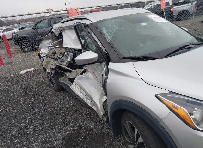 2019 NISSAN Kicks Used VIN 3N1CP5CU8KL514255 – engine bay 2019 NISSAN Kicks Used VIN 3N1CP5CU8KL514255 – engine bay