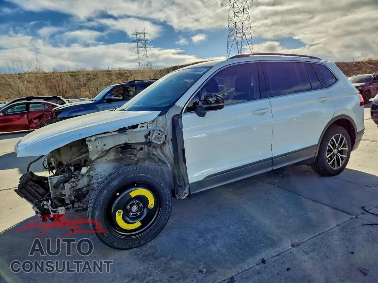 2019 VOLKSWAGEN TIGUAN Damaged VIN 3VV2B7AX0KM184221 – front exterior 2019 VOLKSWAGEN TIGUAN Damaged VIN 3VV2B7AX0KM184221 – front exterior