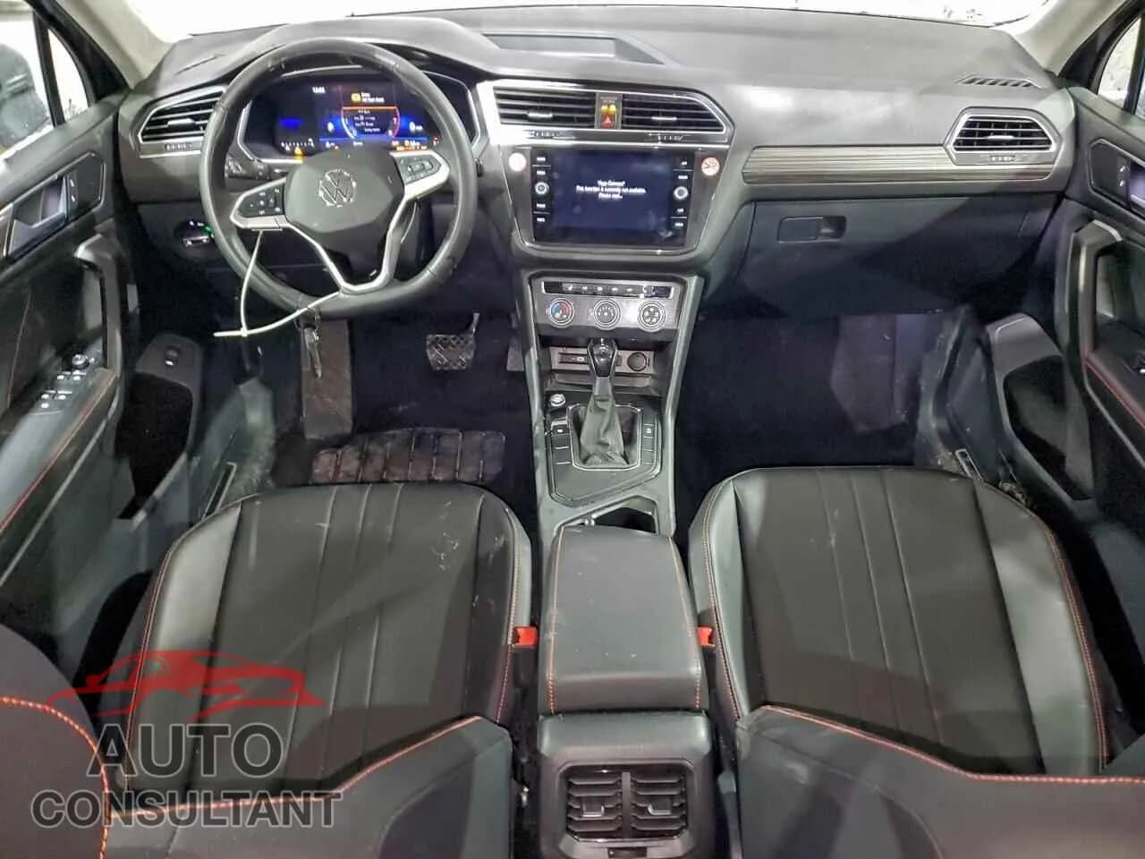2024 VOLKSWAGEN TIGUAN Used VIN 3VV3B7AX7RM204320 – undercarriage 2024 VOLKSWAGEN TIGUAN Used VIN 3VV3B7AX7RM204320 – undercarriage