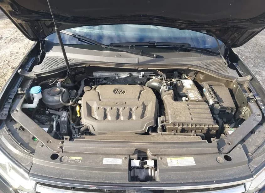 2024 VOLKSWAGEN Tiguan Used VIN 3VV4B7AX5RM115334 – exterior detail 2024 VOLKSWAGEN Tiguan Used VIN 3VV4B7AX5RM115334 – exterior detail