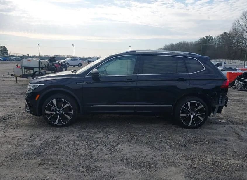 2024 VOLKSWAGEN Tiguan Used VIN 3VV4B7AX5RM115334 – undercarriage 2024 VOLKSWAGEN Tiguan Used VIN 3VV4B7AX5RM115334 – undercarriage