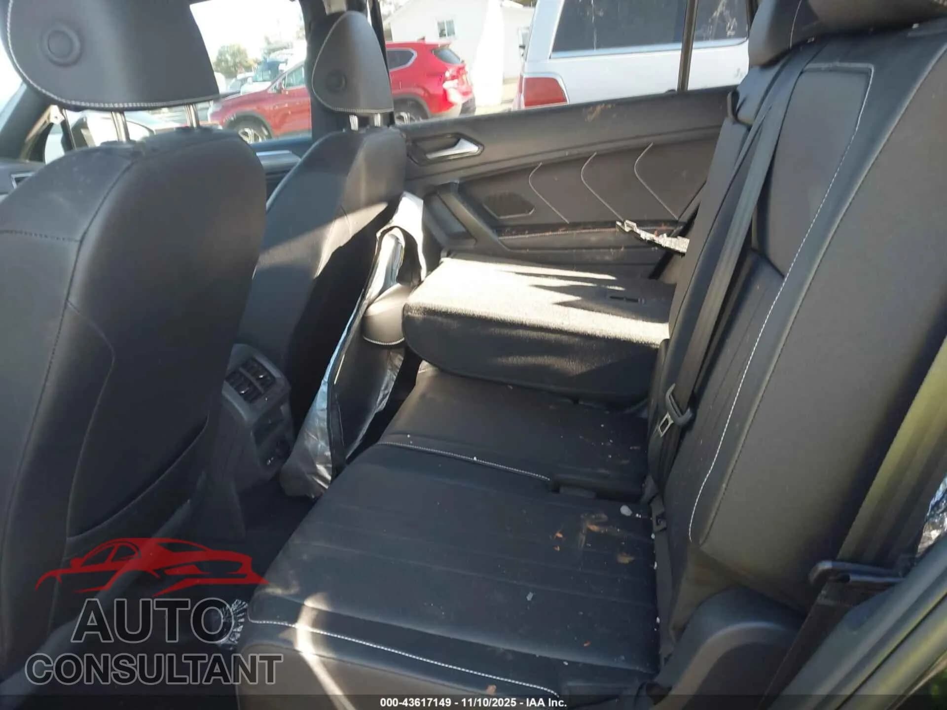 2024 VOLKSWAGEN TIGUAN Damaged VIN 3VVCB7AXXRM225694 – undercarriage 2024 VOLKSWAGEN TIGUAN Damaged VIN 3VVCB7AXXRM225694 – undercarriage