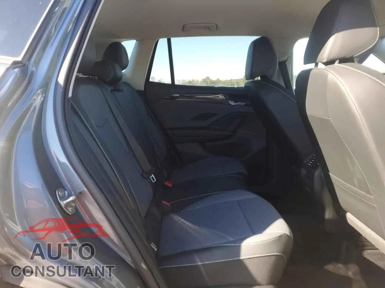 2026 VOLKSWAGEN TIGUAN Damaged VIN 3VVER7RM8TM006321 – photo 11 2026 VOLKSWAGEN TIGUAN Damaged VIN 3VVER7RM8TM006321 – photo 11