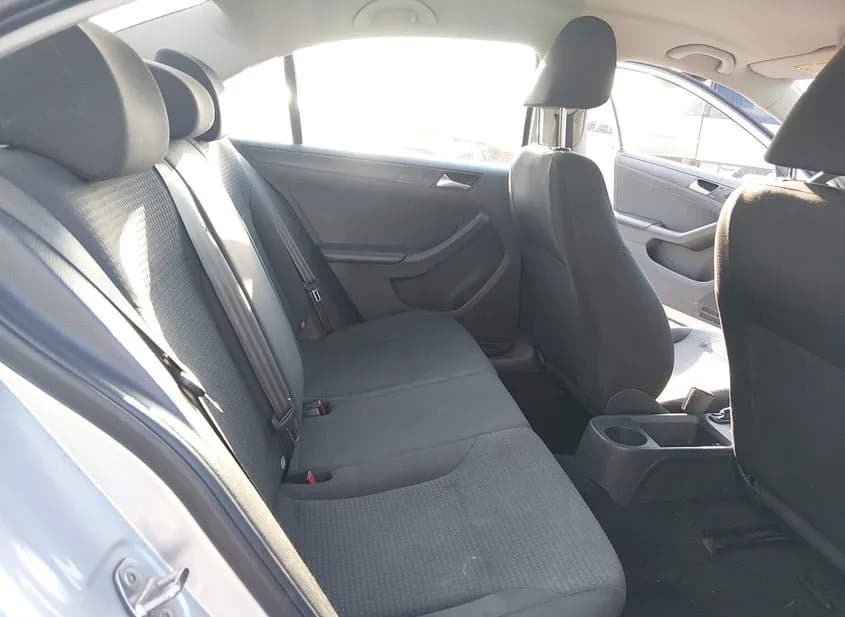 2016 VOLKSWAGEN Jetta Used VIN 3VW167AJ1GM338093 – front exterior 2016 VOLKSWAGEN Jetta Used VIN 3VW167AJ1GM338093 – front exterior