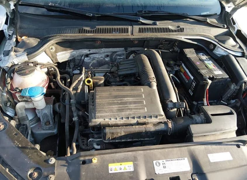 2016 VOLKSWAGEN Jetta Used VIN 3VW167AJ1GM338093 – interior seats 2016 VOLKSWAGEN Jetta Used VIN 3VW167AJ1GM338093 – interior seats