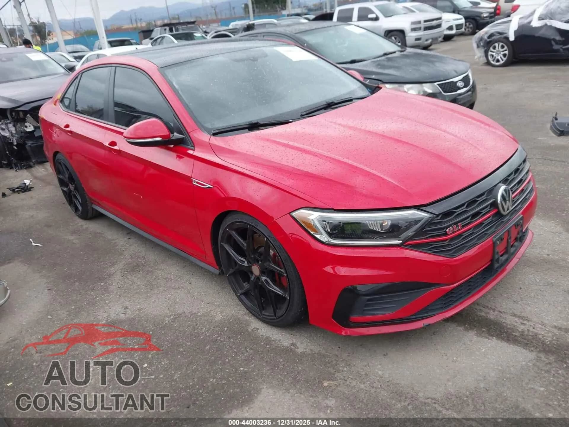 2019 VOLKSWAGEN JETTA GLI Damaged VIN 3VW6T7BU5KM205241 – front exterior 2019 VOLKSWAGEN JETTA GLI Damaged VIN 3VW6T7BU5KM205241 – front exterior