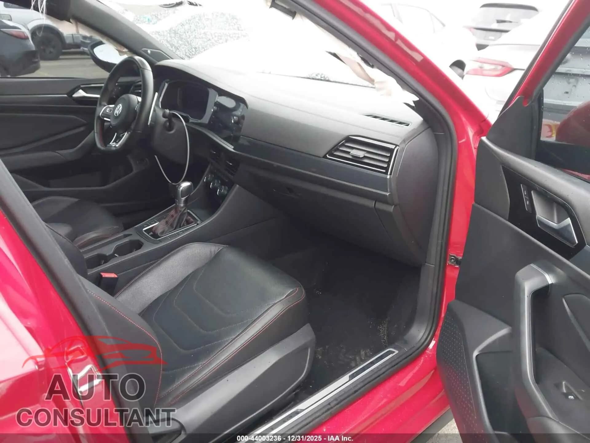 2019 VOLKSWAGEN JETTA GLI Damaged VIN 3VW6T7BU5KM205241 – interior seats 2019 VOLKSWAGEN JETTA GLI Damaged VIN 3VW6T7BU5KM205241 – interior seats