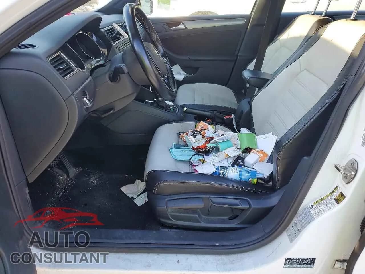 2016 VOLKSWAGEN JETTA Damaged VIN 3VWD17AJ0GM258750 – exterior detail 2016 VOLKSWAGEN JETTA Damaged VIN 3VWD17AJ0GM258750 – exterior detail