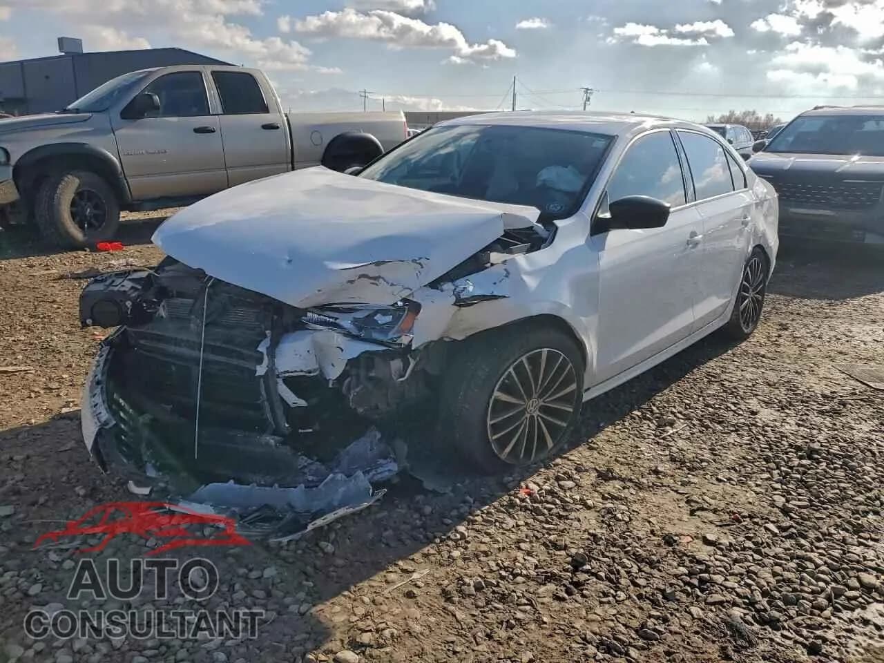 2016 VOLKSWAGEN JETTA Damaged VIN 3VWD17AJ1GM399097 – front exterior 2016 VOLKSWAGEN JETTA Damaged VIN 3VWD17AJ1GM399097 – front exterior