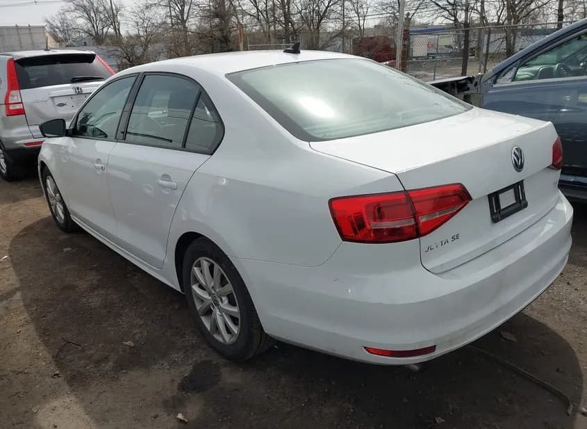 2015 VOLKSWAGEN Jetta Used VIN 3VWD17AJ8FM423457 – photo 12 2015 VOLKSWAGEN Jetta Used VIN 3VWD17AJ8FM423457 – photo 12