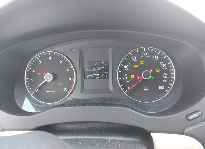 2013 VOLKSWAGEN Jetta Used VIN 3VWDP7AJ7DM448958 – trunk area 2013 VOLKSWAGEN Jetta Used VIN 3VWDP7AJ7DM448958 – trunk area