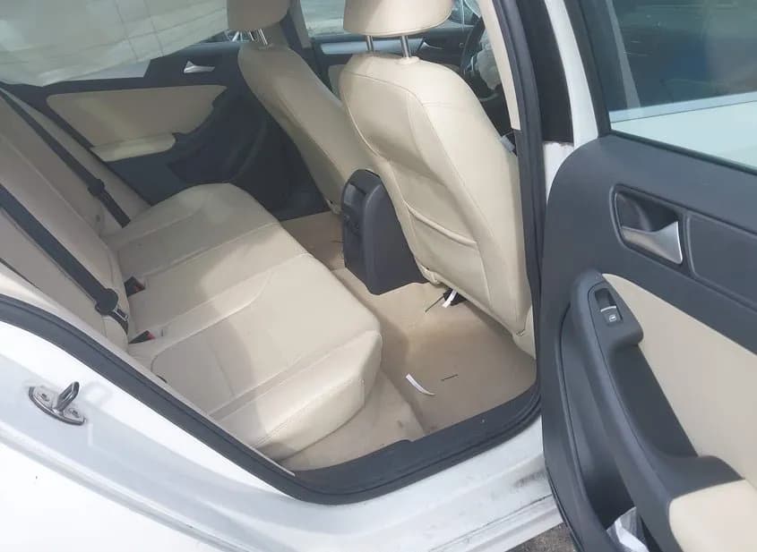 2013 VOLKSWAGEN Jetta Used VIN 3VWDP7AJ7DM448958 – photo 11 2013 VOLKSWAGEN Jetta Used VIN 3VWDP7AJ7DM448958 – photo 11