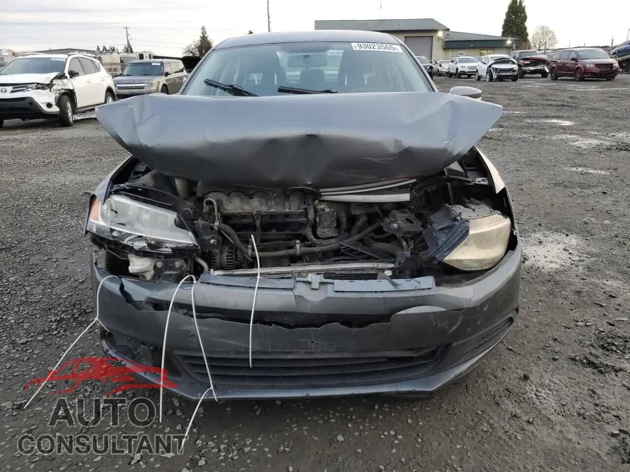 2011 VOLKSWAGEN JETTA Damaged VIN 3VWDZ7AJ4BM041896 – interior seats 2011 VOLKSWAGEN JETTA Damaged VIN 3VWDZ7AJ4BM041896 – interior seats