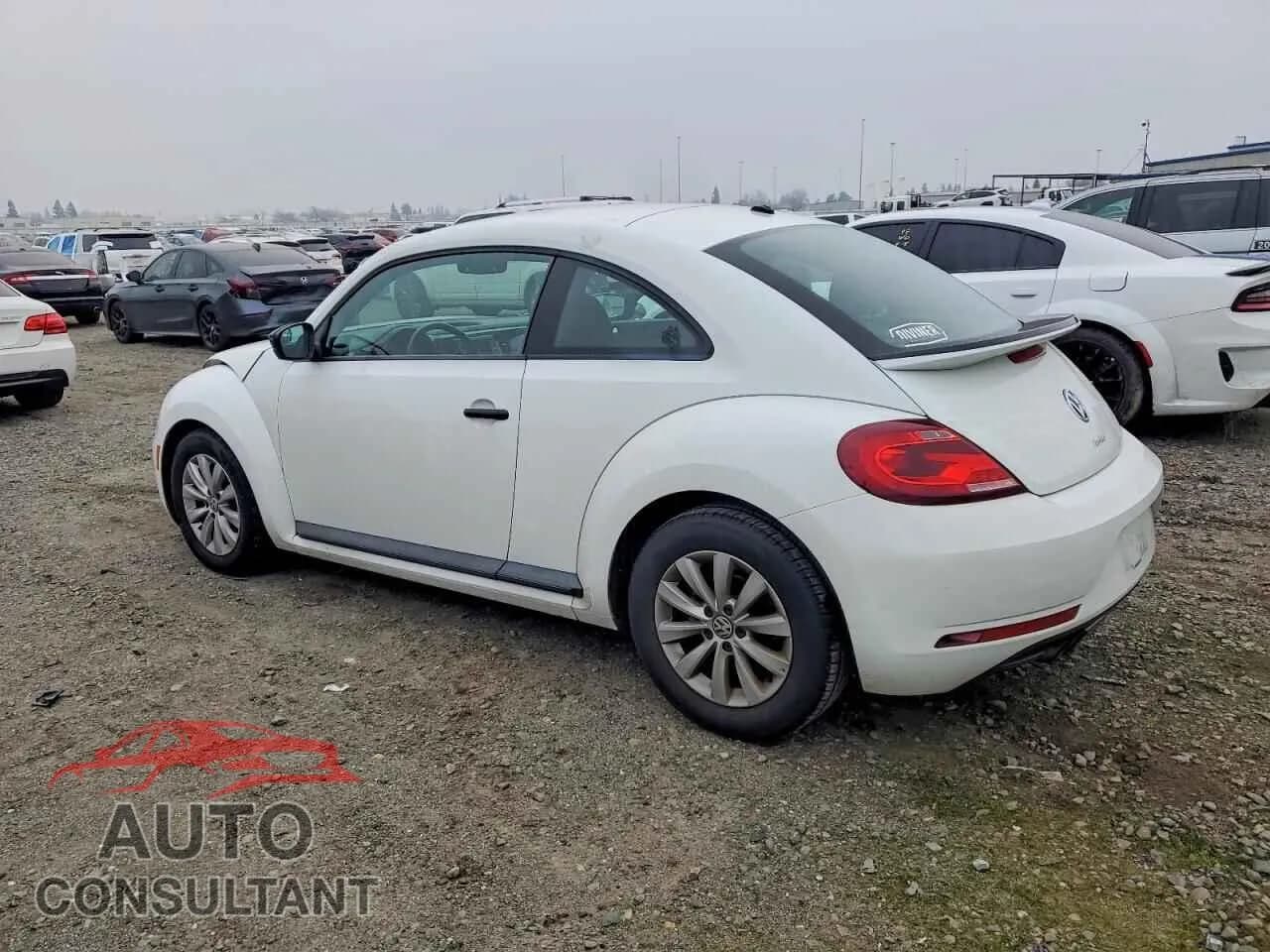 2017 VOLKSWAGEN BEETLE Damaged VIN 3VWF17ATXHM607392 – rear exterior 2017 VOLKSWAGEN BEETLE Damaged VIN 3VWF17ATXHM607392 – rear exterior