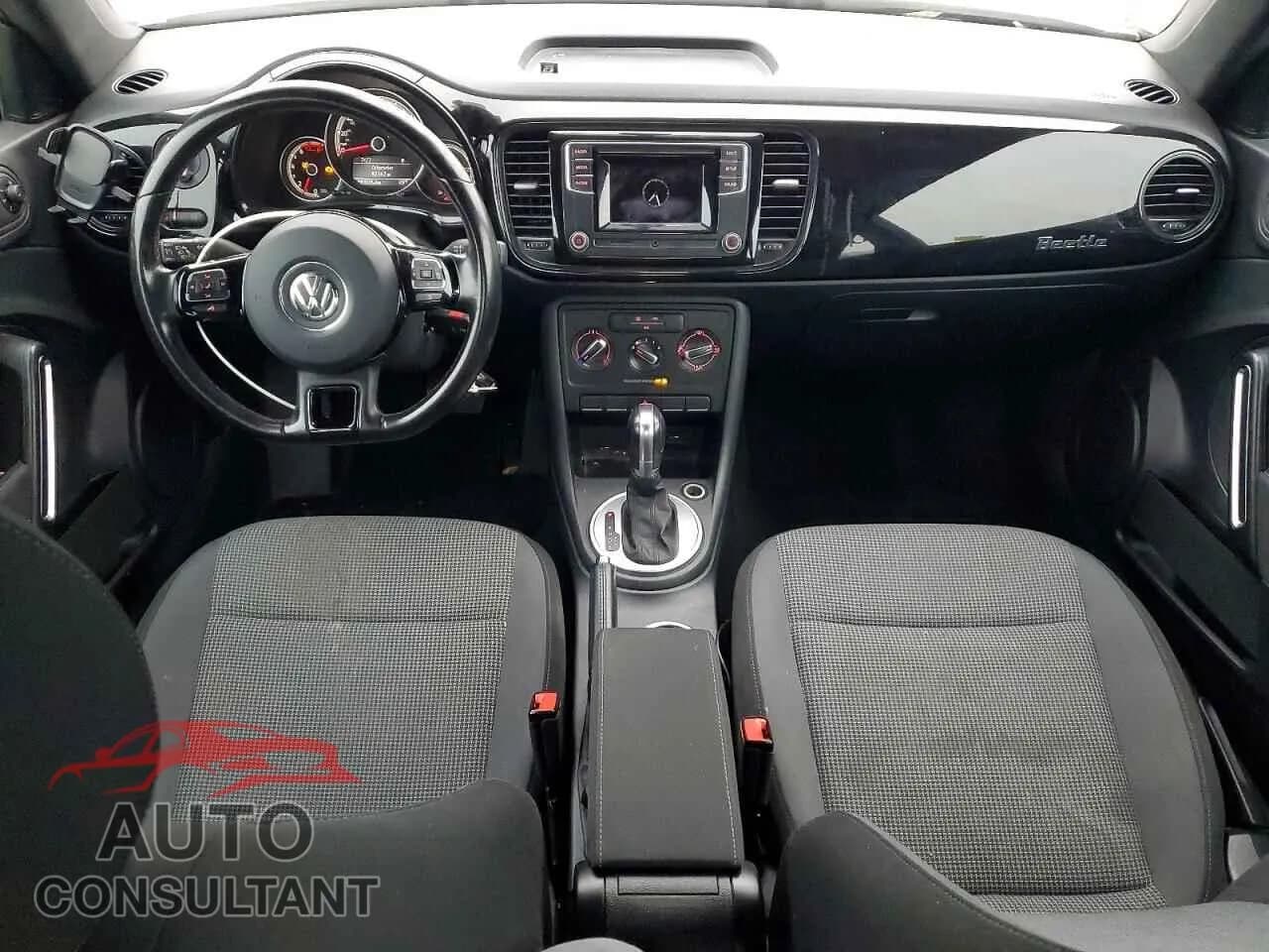 2017 VOLKSWAGEN BEETLE Damaged VIN 3VWF17ATXHM607392 – undercarriage 2017 VOLKSWAGEN BEETLE Damaged VIN 3VWF17ATXHM607392 – undercarriage