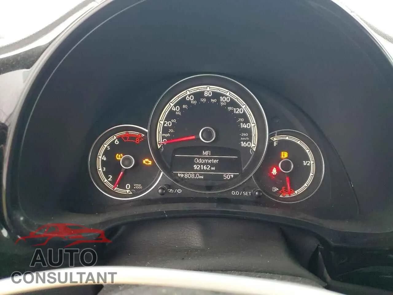 2017 VOLKSWAGEN BEETLE Damaged VIN 3VWF17ATXHM607392 – trunk area 2017 VOLKSWAGEN BEETLE Damaged VIN 3VWF17ATXHM607392 – trunk area