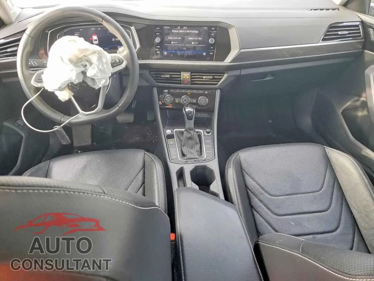 2024 VOLKSWAGEN JETTA Damaged VIN 3VWGM7BU8RM018216 – undercarriage 2024 VOLKSWAGEN JETTA Damaged VIN 3VWGM7BU8RM018216 – undercarriage