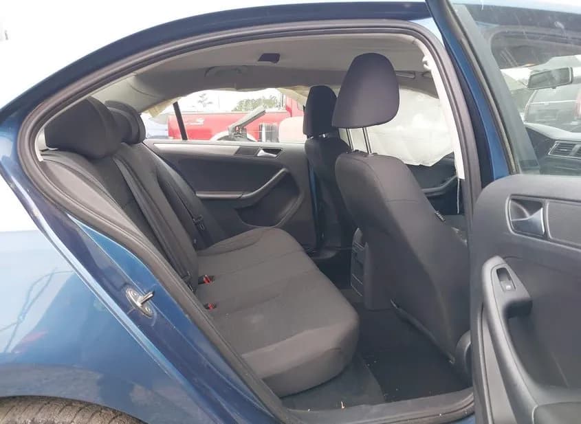 2015 VOLKSWAGEN Jetta Used VIN 3VWLA7AJ3FM210119 – photo 14 2015 VOLKSWAGEN Jetta Used VIN 3VWLA7AJ3FM210119 – photo 14