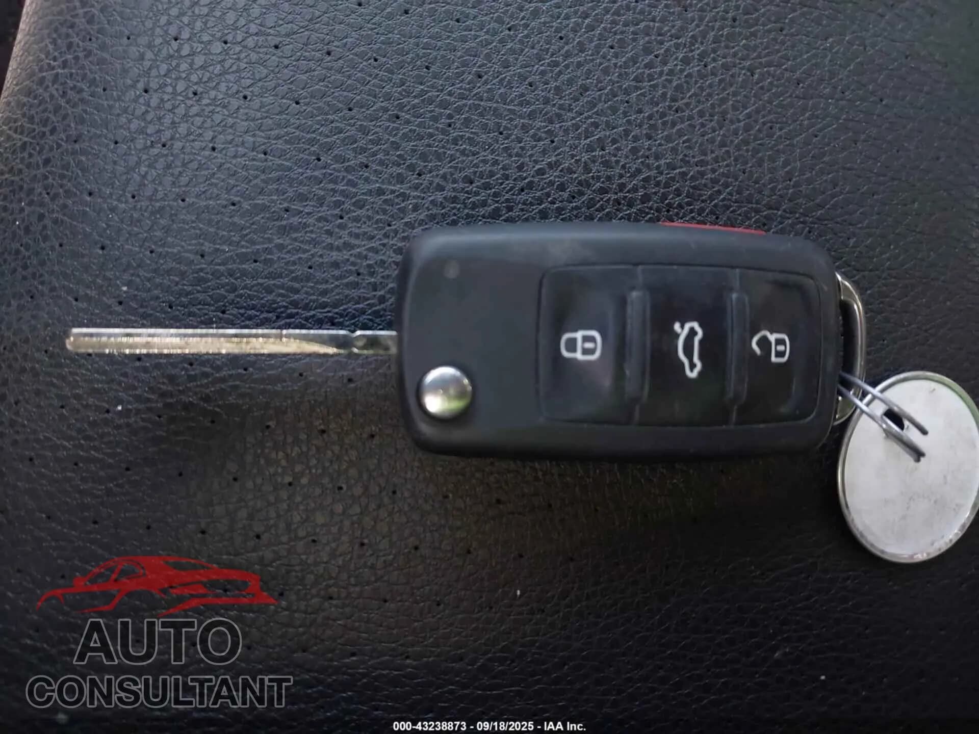 2012 VOLKSWAGEN JETTA Damaged VIN 3VWLL7AJ7CM424682 – photo 11 2012 VOLKSWAGEN JETTA Damaged VIN 3VWLL7AJ7CM424682 – photo 11