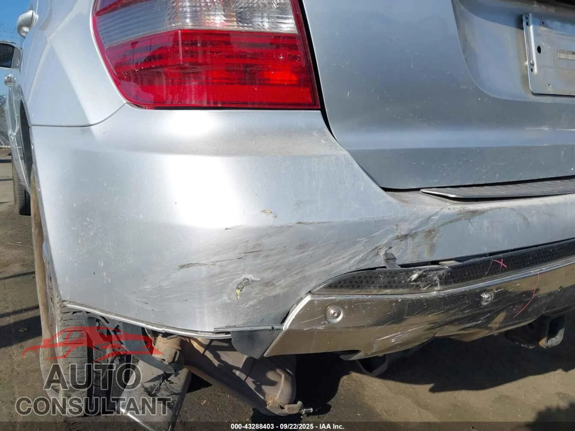 2006 MERCEDES-BENZ ML 500 Damaged VIN 4JGBB75E36A068260 – engine bay 2006 MERCEDES-BENZ ML 500 Damaged VIN 4JGBB75E36A068260 – engine bay