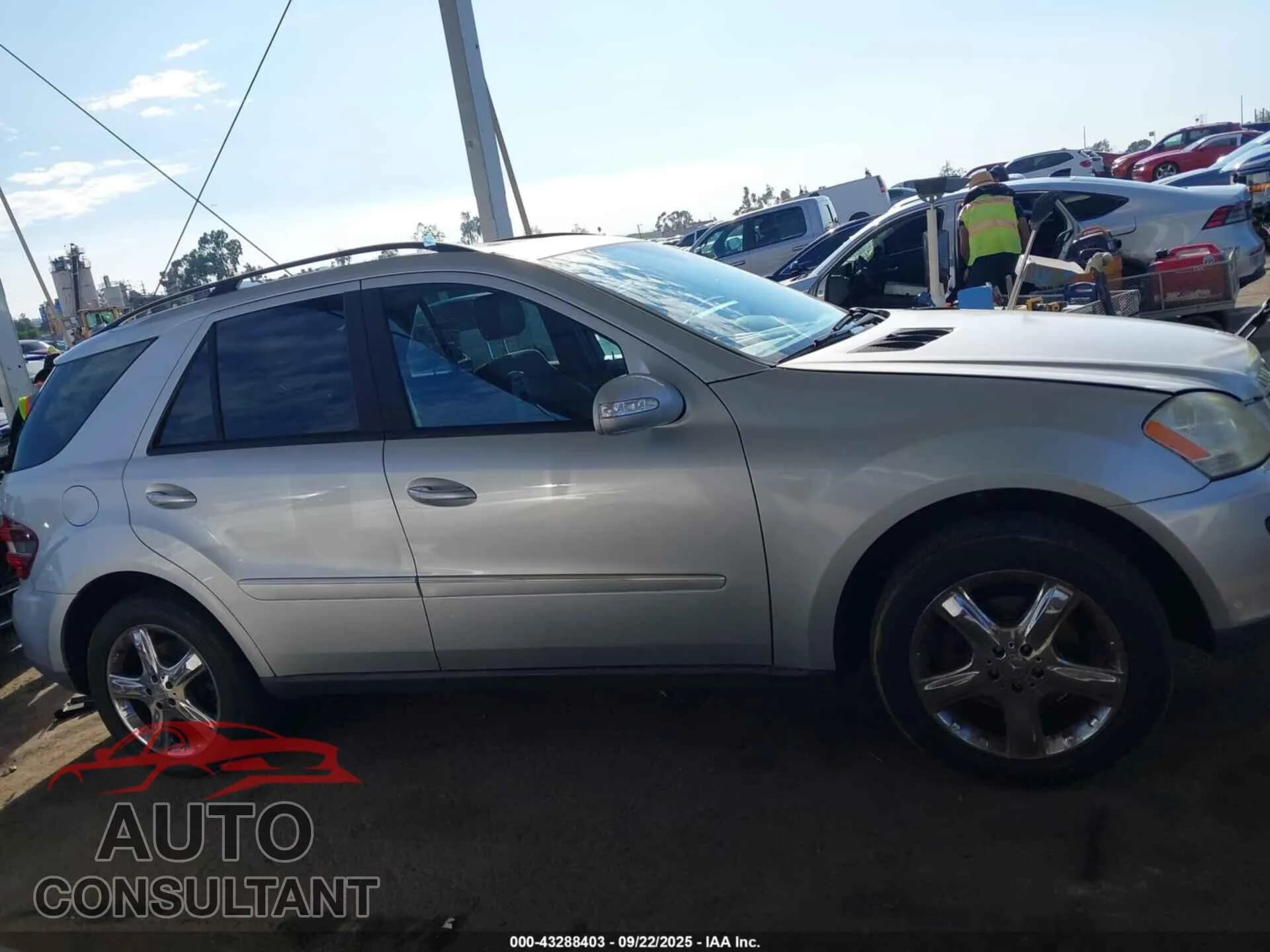 2006 MERCEDES-BENZ ML 500 Damaged VIN 4JGBB75E36A068260 – photo 13 2006 MERCEDES-BENZ ML 500 Damaged VIN 4JGBB75E36A068260 – photo 13