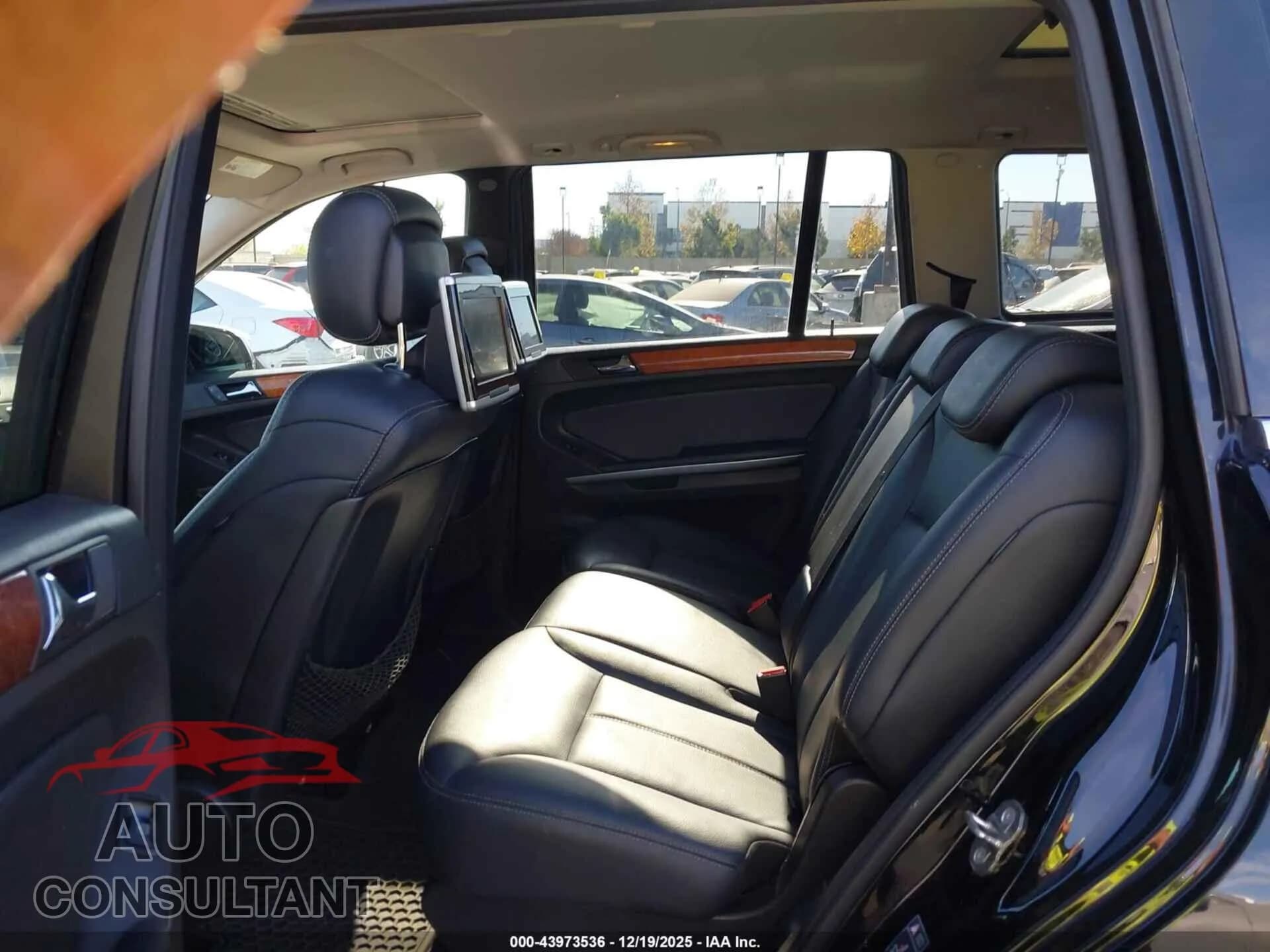 2009 MERCEDES-BENZ GL 320 BLUETEC Damaged VIN 4JGBF25E29A493447 – undercarriage 2009 MERCEDES-BENZ GL 320 BLUETEC Damaged VIN 4JGBF25E29A493447 – undercarriage