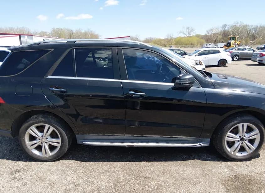 2012 MERCEDES-BENZ ML-Class Used VIN 4JGDA2EB8CA056377 – dashboard 2012 MERCEDES-BENZ ML-Class Used VIN 4JGDA2EB8CA056377 – dashboard