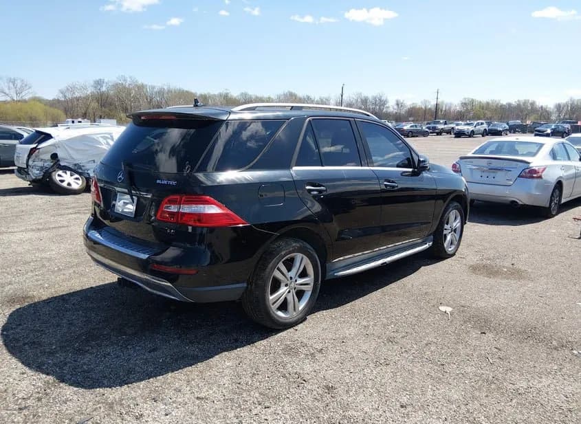 2012 MERCEDES-BENZ ML-Class Used VIN 4JGDA2EB8CA056377 – photo 13 2012 MERCEDES-BENZ ML-Class Used VIN 4JGDA2EB8CA056377 – photo 13