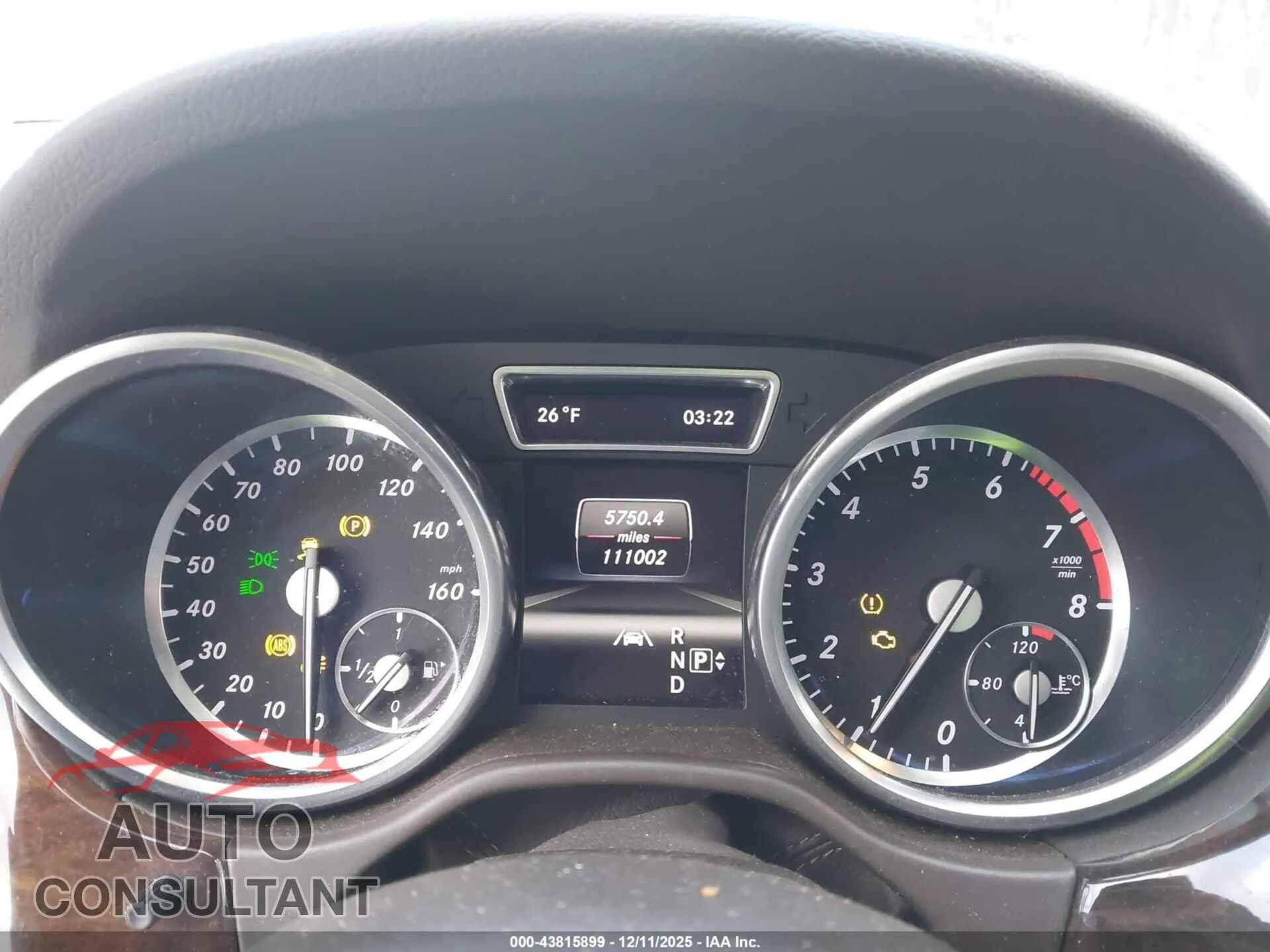 2013 MERCEDES-BENZ ML 350 Damaged VIN 4JGDA5HB5DA174224 – exterior detail 2013 MERCEDES-BENZ ML 350 Damaged VIN 4JGDA5HB5DA174224 – exterior detail