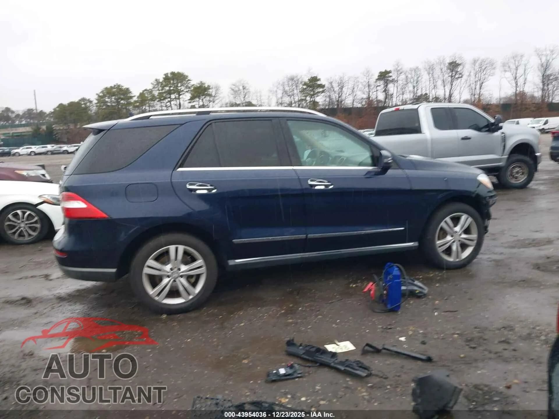 2013 MERCEDES-BENZ ML 350 Damaged VIN 4JGDA5HB6DA235418 – photo 13 2013 MERCEDES-BENZ ML 350 Damaged VIN 4JGDA5HB6DA235418 – photo 13