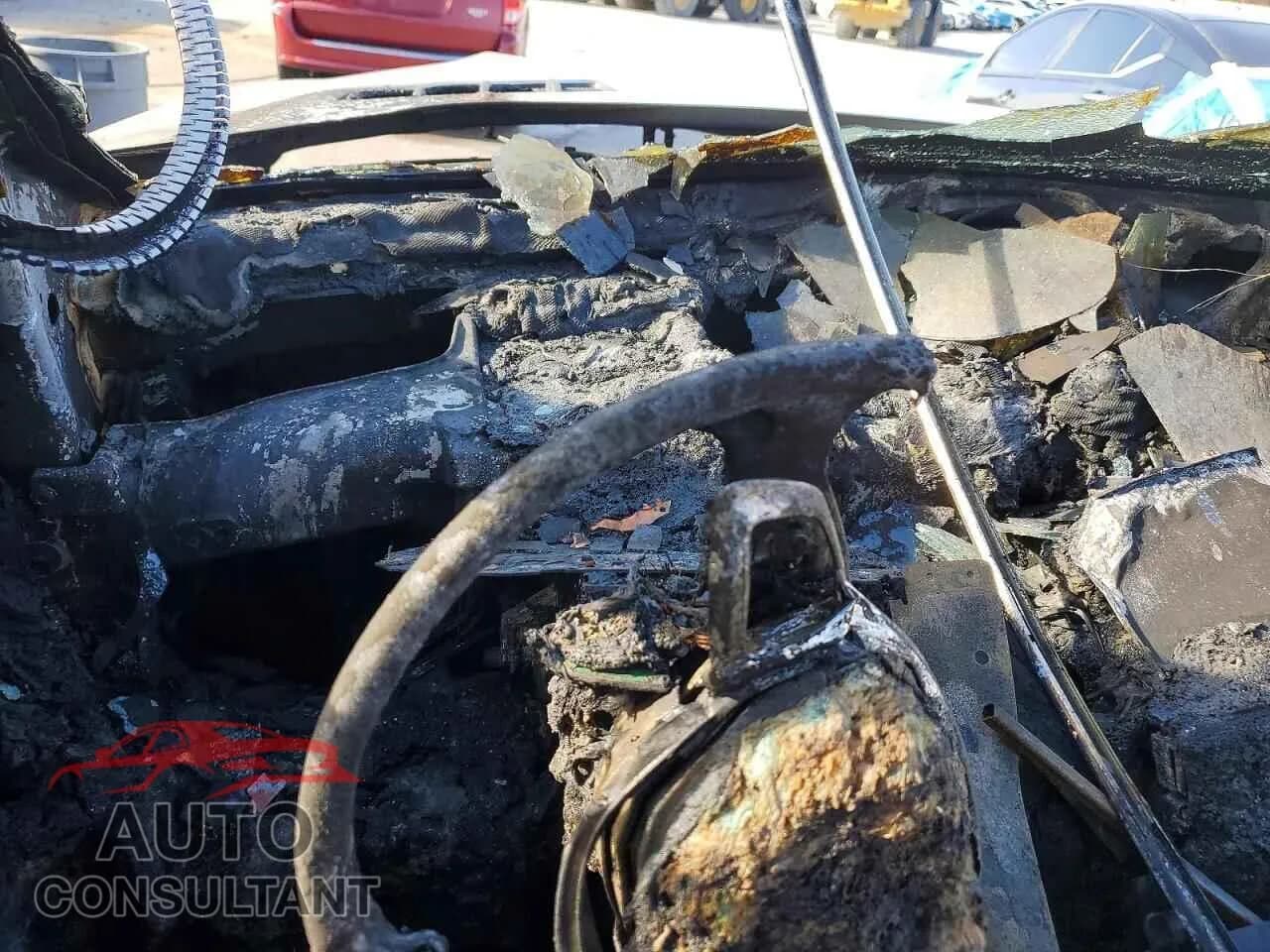 2016 MERCEDES-BENZ GLE-CLASS Damaged VIN 4JGED6EB3GA014949 – trunk area 2016 MERCEDES-BENZ GLE-CLASS Damaged VIN 4JGED6EB3GA014949 – trunk area